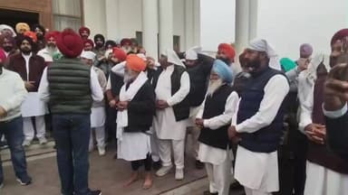 ਸਾਬਕਾ ਮੁੱਖ ਮੰਤਰੀ ਚੰਨੀ ਨੇ ਸਿੱਖ ਕੌਮ ਦੇ ਮਹਾਨ ਸ਼ਹੀਦਾਂ ਨੂੰ ਸ਼ਰਧਾਂਜਲੀ ਦੇਣ ਲਈ ਮੋਰਿੰਡਾ ਤੋਂ ਸ੍ਰੀ ਚਮਕੌਰ ਸਾਹਿਬ ਤੱਕ ਕੀਤੀ ਪੈਦਲ ਯਾਤਰਾ