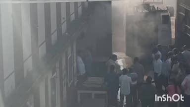 मल्हारगढ़: पिपलियामंडी में बिल्डिंग मटेरियल सप्लायर्स की दुकान में आग, नगर परिषद कर्मियों ने बुझाई