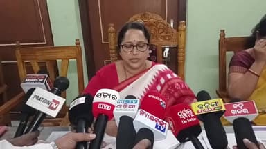 କୋରେଇ: ସୁଦଗୋବିନ୍ଦପୁର ଗାଁର ନାବାଳିକା ଉଦ୍ଧାରକୁ ନେଇ ଟାଉନ କାର୍ଯ୍ୟାଳୟରେ ସୂଚନା ଦେଲେ ଜିଲ୍ଲା ଶିଶୁ ମଙ୍ଗଳ କମିଟି ଅଧ୍ୟକ୍ଷା ରେକସନା ଜେନା