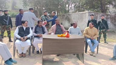 सेन्हा: पूर्व मुख्यमंत्री अर्जुन मुंडा ने कहा, अनौपचारिक बैठकों से संगठन होता है मजबूत, जनता के प्रति जिम्मेदारी ज़रूरी