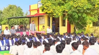 लांजी: लांजी विधायक ने किया शासकीय हाई स्कूल रिसेवाड़ा का निरीक्षण, विद्यार्थियों को पढ़ाई के लिए किया प्रेरित