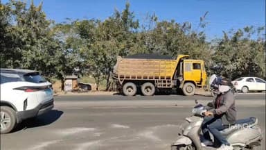 महू राउ को जोड़ने वाली सड़क का पेच वर्क प्रारंभ