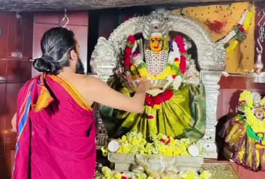 పాపన్నపేట్: ఏడుపాయల వన దుర్గ మాత దేవాలయంలో ప్రత్యేక పూజలు