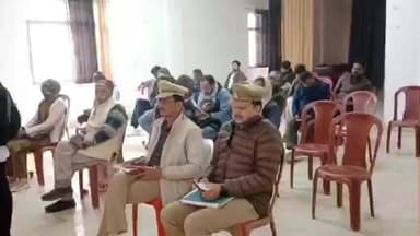 नौगावां सादात: नौगांवा तहसील पर संपूर्ण समाधान दिवस का आयोजन, एडीएम व एडिशनल एसपी ने समस्याएं सुनीं