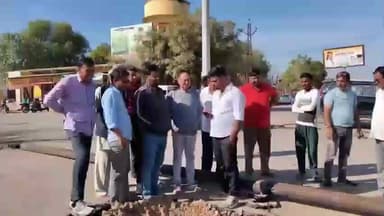मलसीसर: मंडावा में जल भराव की निकासी के लिए डाली जा रही पाइपलाइन का विरोध, कई घंटों तक बाधित रहा काम