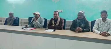 मोरवा: मोरवा में सभी बीएलओ को मतदाता सूची त्रुटिरहित बनाने के निर्देश