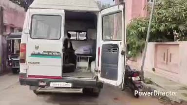 राजापुर: कर्वी के चकौंध के पास ट्रक की टक्कर से बाइक सवार दो युवक गिरे, एक घायल और एक की मौत, पुलिस ने कराया शव का पोस्टमार्टम