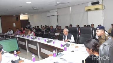 લુણાવાડા: જિલ્લા સેવા સદન ખાતે જિલ્લા સંકલન અને ફરિયાદ સમિતિની બેઠક યોજાઈ