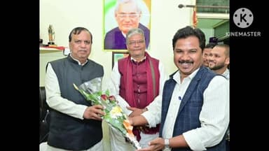 भाटापारा: भाजपा युवा मोर्चा के नव नियुक्त प्रदेश मंत्री को भाजपा कार्यालय भाटापारा में पूर्व विधायक शिवरतन शर्मा ने दी बधाई