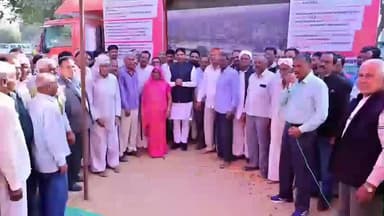 नवलगढ़: भाजपा की विकास रथ यात्रा कोलसिया गांव पहुंची, ग्रामीणों ने किया जोरदार स्वागत