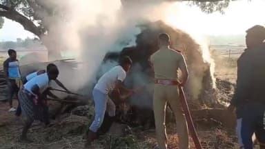 କୋଟପାଡ: ଖିଲଗୁଡା ଗ୍ରାମର ଖଳାରେ ନିଆଁ ଲାଗିଯିବାରୁ ୧୦ ଏକର ଜମିର ପାଳ ନଷ୍ଟ