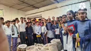 बड़ौद: ग्राम आंबा: शासकीय विद्यालय के विद्यार्थियों ने परिहार एग्रो हर्बल एंड एग्री बिजनेस फॉर्म का किया भ्रमण