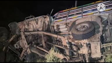 ಗೌರಿಬಿದನೂರು: ಬುಲೆರೋ- ಬಲ್ಕರ್ ಡಿಕ್ಕಿ ಪೇತೇನಹಳ್ಳಿ ಬಳಿ ಘಟನೆ