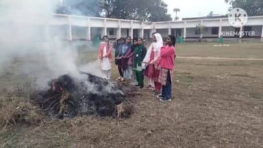 पथरगामा: कड़ाके की ठंड में कॉलेज प्रबंधन की सराहनीय पहल, छात्राओं के लिए अलाव की व्यवस्था