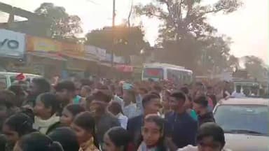 तोरपा: तोरपा में हजारों लोगों की मौजूदगी में निकला क्रिसमस उत्सव का शोभायात्रा