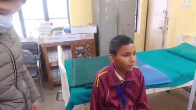 पोखरी: पोखरी क्षेत्र में स्कूल जा रहे छात्र पर भालू का हमला, घायल, दूसरे साथी ने पत्थर मारकर भालू को भगाया