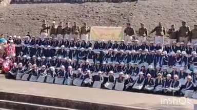 गंधवानी: बाग क्षेत्र में वन विभाग ने अनुभूति कैम्प का आयोजन किया, 123 छात्रों को पर्यावरण संरक्षण के लिए किया जागरूक