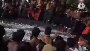 ಬಬಲೇಶ್ವರ: ಕಾಖಂಡಕಿ ಗ್ರಾಮದಲ್ಲಿ ಅಯ್ಯಪ್ಪ ಸ್ವಾಮಿ ಮಾಲಾಧಾರಿಗಳಿಂದ ಅಗ್ನಿ ತುಳಿಯುವ ಕಾರ್ಯಕ್ರಮ ಜರಗಿತು