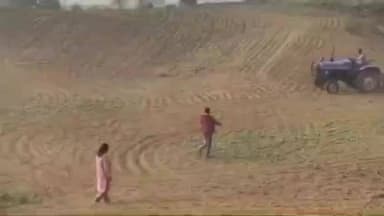 राजाखेड़ा: मड़ई गांव में चारागाह भूमि से अतिक्रमण हटाया गया, सरसों की फसल ट्रैक्टर से नष्ट