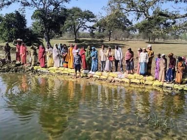 जल संचय जन भागीदारी 2.0 के तहत बालोद जिले में जल संरक्षण का कार्य जारी।
डौंडीलोहारा विकासखंड के ग्राम नाहंदा स्थित नाला...