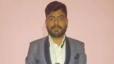 सहजनवा: तेनुआ टोल प्लाजा के पास युवक की बाइक ट्रेलर में घुसी, सहजनवा जा रहे 25 वर्षीय युवक की हुई मौत