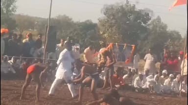 ಹುಲಸೂರ: ದೇವರ ಹಾಲಹಳ್ಳಿ ಗ್ರಾಮದಲ್ಲಿ ಗಮನ ಸೆಳೆದ ಕುಸ್ತಿ ಪಂದ್ಯ