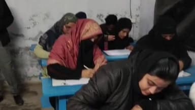 बड़हरिया: बड़हरिया स्थित बाबा साहब भीमराव अंबेडकर महाविद्यालय में आलिम एवं फाजिल की परीक्षा हुई