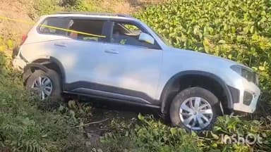 হেলেম: গহপুৰ হাৱাজানৰ ডিফলু সত্ৰত এখন বাহন নিয়ন্ত্ৰন হেৰুৱাই দুৰ্ঘটনা সংঘটিত, কথমপি চাৰিজনৰ প্ৰান ৰক্ষা