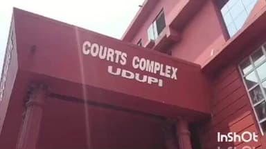 ಕುಂದಾಪುರ: ಕೇರಳ ಹಾಗೂ ಬೆಂಗಳೂರಿನ ಜೈಲುಗಳಲ್ಲಿ ನ್ಯಾಯಾಂಗ ಬಂಧನದಲ್ಲಿರುವ ಶಂಕಿತ ನಕ್ಸಲ್ವಾದಿಗಳು ಕುಂದಾಪುರದ ನ್ಯಾಯಾಲಯಕ್ಕೆ ಹಾಜರು