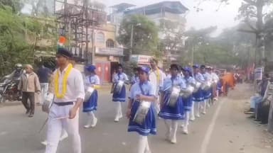 ভাতার: ভারত সেবাশ্রম সঙ্ঘ, ভাতাড় শাখার উদ্যোগে বর্ণাঢ্য শোভাযাত্রা অনুষ্ঠিত হলো ভাতার বাজারে