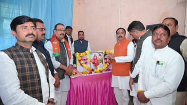 बड़नगर: विधायक जितेंद्र पण्ड्या (SIR) एक बैठक में हुए शामिल