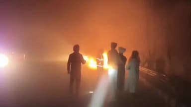 ਖੰਨਾ: ਖੰਨਾ ਵਿੱਚ ਜੀਟੀ ਰੋਡ 'ਤੇ ਦਰਦਨਾਕ ਸੜਕ ਹਾਦਸਾ, ਆਈ-20 ਕਾਰ ਨੂੰ ਅੱਗ ਲੱਗ ਗਈ ਧੁੰਦ ਕਾਰਨ ਹੋਇਆ ਹਾਦਸਾ, ਡਰਾਈਵਰ ਨੇ ਛਾਲ ਮਾਰ ਕੇ ਜਾਨ ਬਚਾਈ