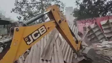 भोरे: भोरे में बुलडोजर कार्रवाई के खिलाफ भाकपा माले का प्रदर्शन, प्रशासन पर भेदभाव का आरोप