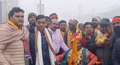 रूपवास: रूपवास में श्याम प्रेमियों ने खाटू श्याम जा रहे पदयात्रियों का स्वागत-सम्मान किया