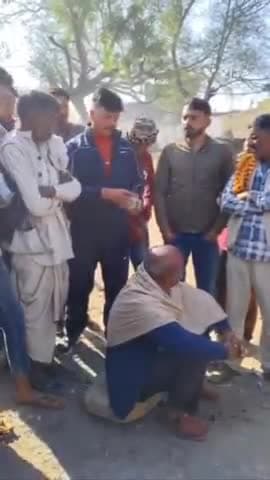 विजयपुर: गौ सेवक आशु शर्मा ने गांव बेनीपुर में गौशाला निर्माण की उठाई मांग, गौशाला के लिए ₹5 लाख 51 हजार दिए