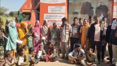 कुशलगढ़: कुशलगढ क्षेत्र में राज्य सरकार के 2 वर्ष पूर्ण होने पर गांव-गांव पहुंचे विकास रथ, ग्रामीणों में आकर्षण जगा रहे हैं