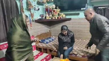 पन्ना: पन्ना की प्रियंका ने रचा इतिहास, महाराजा छत्रशाल बुंदेलखंड यूनिवर्सिटी एमएससी में 6 जिलों में किया टॉप