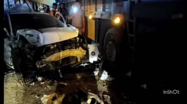 കൊല്ലം: ആര്യങ്കാവിൽ കാറും ലോറിയും തമ്മിൽ കൂട്ടിയിടിച്ച് അപകടം