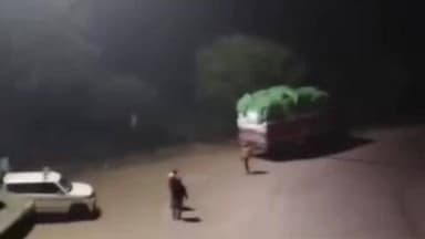 नौगांव: बड़ागांव आरटीओ चेक पोस्ट पर प्राइवेट लोगों द्वारा वसूली!