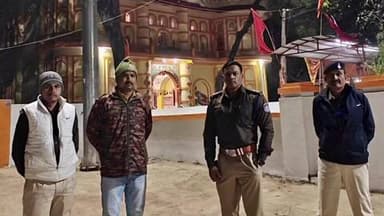 नौगांव: नौगांव पुलिस ने नगर के प्रमुख धार्मिक स्थलों का किया निरीक्षण!