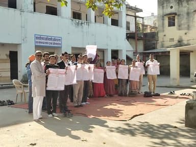 भारतीय मजदूर संघ 26 दिसम्बर को जयपुर में आयोजित विशाल हुंकार रैली में पहुँचेगें भीलवाड़ा के हजारों कार्यकर्ता
भीलवाडा -...