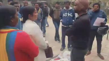 पोटका: पोटका विधायक संजीब सरदार ने जनता दरबार में सुनीं लोगों की समस्याएं, कई का मौके पर ही किया समाधान