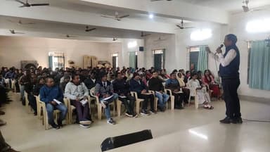 गौ विज्ञान परीक्षा एवं शाक वाटिका निर्माण के संबंध कार्यशाला सह समीक्षात्मक बैठक आयोजित।
#chhattisgarhcmo
#dprchhattisg...