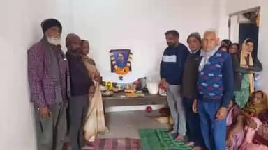 पोटका: विधायक संजीब सरदार समाजसेवी स्व. जमुना गुप्ता के श्राद्ध कर्म में शामिल हुए, परिजनों को दी सांत्वना