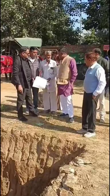 बांदीकुई विधायक ने कॅालेज भवन निर्माण का लिया जायजा पुराना भवन हो गया था जर्जर, नए कमरे बनने से मिलेगी सुविधा, 2.40 करोड...