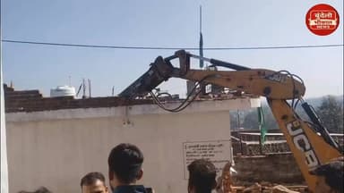 #सही_कहा_साहब… अब #सिस्टम समझ आ गया है 😡
गरीबों का अतिक्रमण और
रसूखदारों का अतिक्रमण —
दोनों की परिभाषा अलग-अलग है।
गरीब...