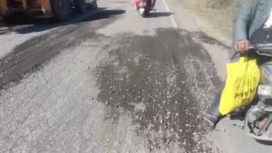 ગારિયાધાર: ગારિયાધાર–પાલીતાણા રોડ રીપેરીંગમાં બોગસ કામના આક્ષેપ, વિડિયો સોશિયલ મીડિયામાં વાઇરલ