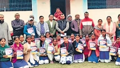 भरगामा: भरगामा में मिशन बोर्ड 2026 के तहत छात्राओं की सामूहिक जांच परीक्षा आयोजित की गई