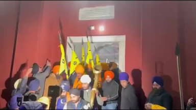 ਆਨੰਦਪੁਰ ਸਾਹਿਬ: ਸ਼੍ਰੀ ਗੁਰੂ ਗੋਬਿੰਦ ਸਿੰਘ ਜੀ ਵੱਲੋਂ ਕਿਲਾ ਛੱਡਣ ਦੀ ਯਾਦ ਚੋਂ ਕਿਲਾ ਅਨੰਦਗੜ੍ਹ ਸਾਹਿਬ ਤੋਂ ਸਜਾਇਆ ਗਿਆ ਦਸਮੇਸ਼ ਪੈਦਲ ਮਾਰਚ