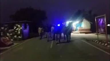 भिनगा: इंडो-नेपाल सीमा के सुईया बॉर्डर पर SSB और पुलिस ने की संयुक्त पेट्रोलिंग, चेकिंग बढ़ाई गई